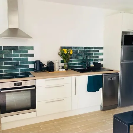 New 10 Minutes' Walk From The Apartamento Antibes