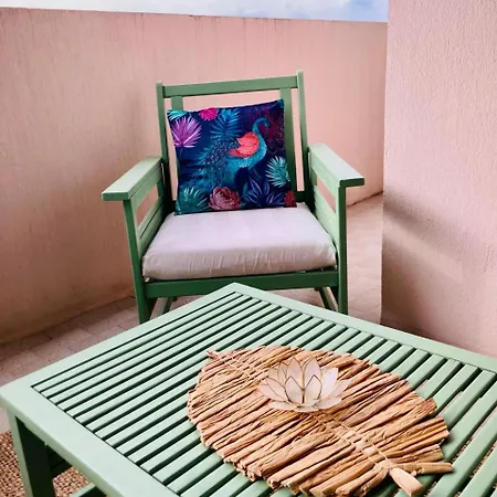 New 10 Minutes' Walk From The Apartamento