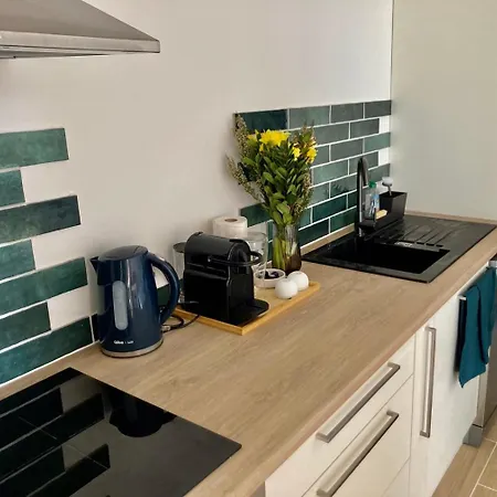 New 10 Minutes' Walk From The * Антиб