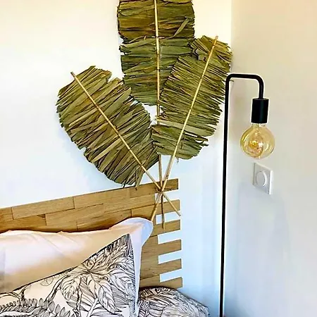 Appartement New 10 Minutes' Walk From The *