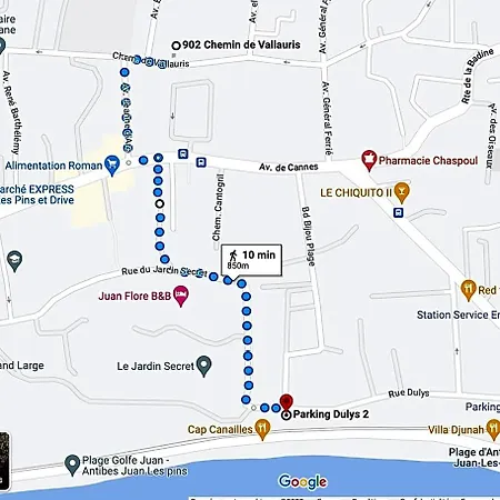 Appartement New 10 Minutes' Walk From The *