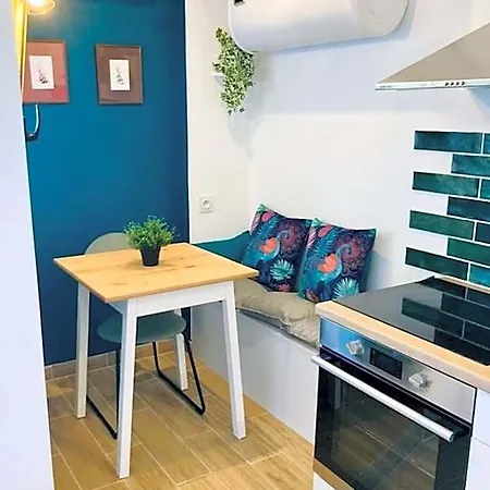 New 10 Minutes' Walk From The